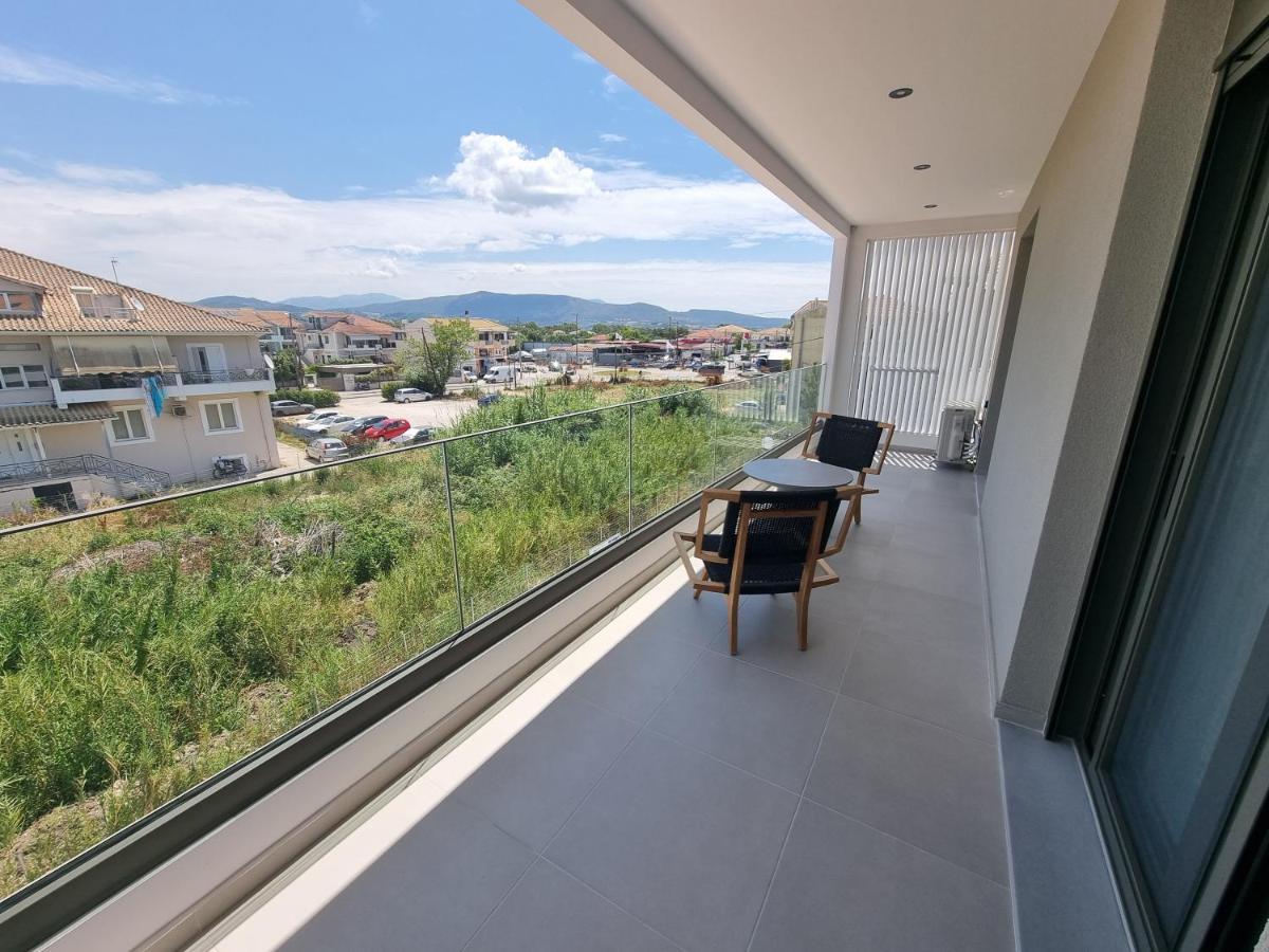 Achillion Suites Lefkada City Екстер'єр фото