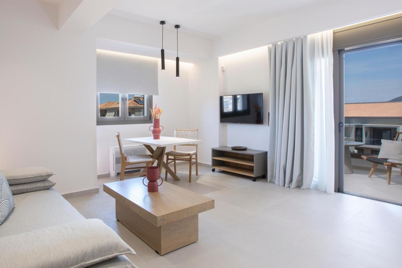 Achillion Suites Lefkada City Екстер'єр фото